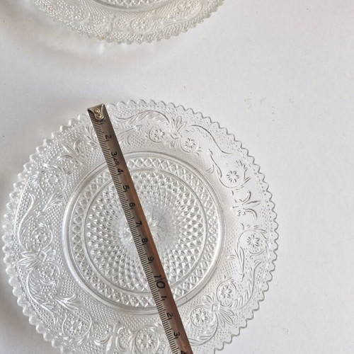 Vintage cake plates set of 4 like new with embossed design