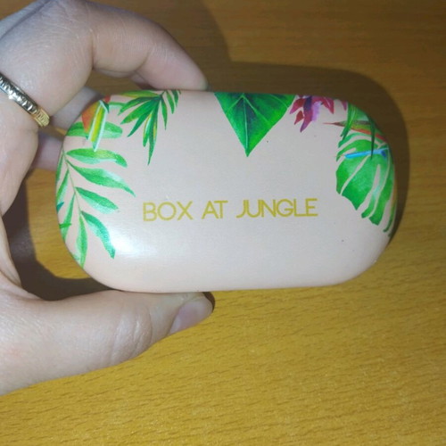 Contact lens case like new, small glasses-type