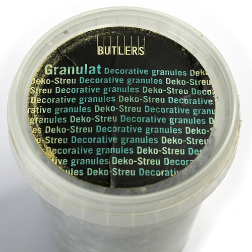 Decorative glass granules 650 grams like new