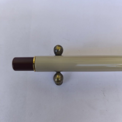 Parker 88 pen ivory like new with converter