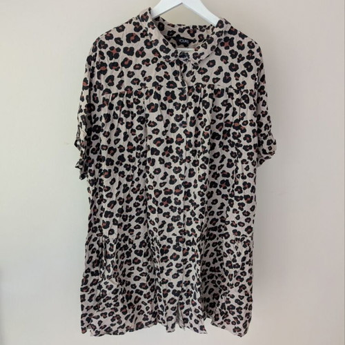 Leopard short dress size EU 54-56 like new, viscose