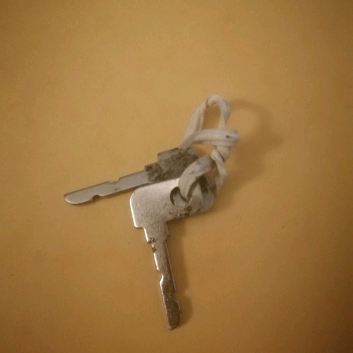 Old padlock keys like new, collectible