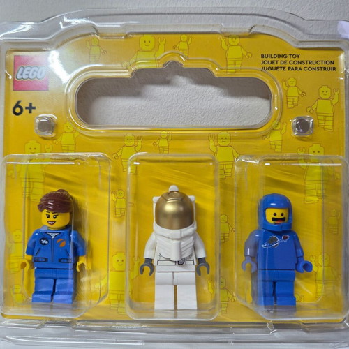 Lego 3 astronaut minifigures new