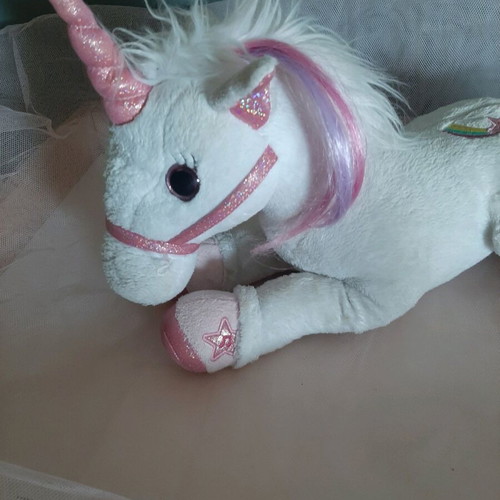 Licabella Unicorn like new with sounds and lights