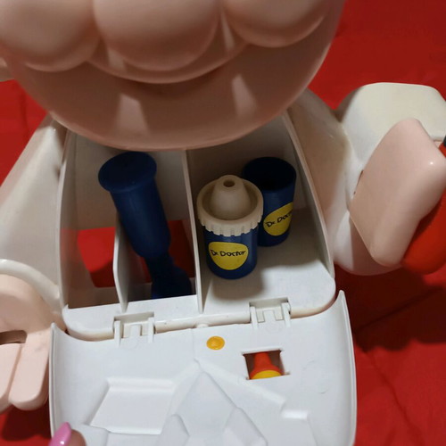 Dr Doctor vintage toy 1988 used with medical accessories
