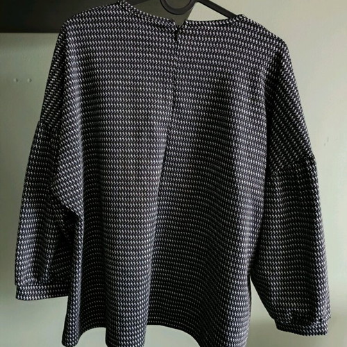 Deppy Joo women's blouse like new, black and gray, size M