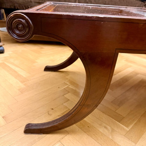 Weiman Regency scroll top wooden coffee table used