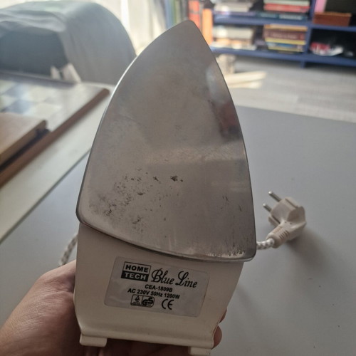 Home Tech Blue Line iron used, simple model