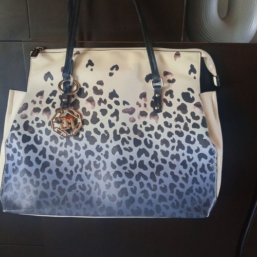 Women's shoulder bag new, black and white