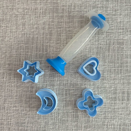 Tupperware Coup Pat and Writing Stylus New for Pies or Cake