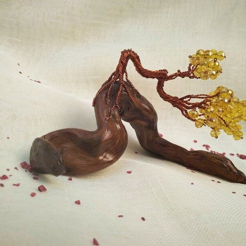 Bonsai wire tree on olive branch new