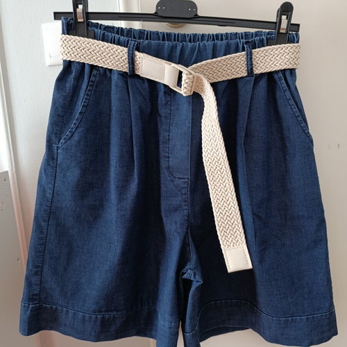 Women's denim shorts with woven belt