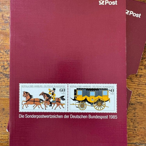 Deutsche Bundespost Yearbook 1985 like new with original slipcase