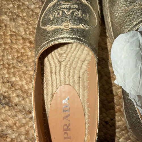 Prada leather espadrilles like new, gold, size 36