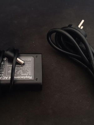 Sony VAIO 90W Charger 19.5V 4.7A like new