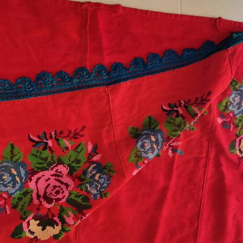 Woolen vintage throw with handmade embroidery like new