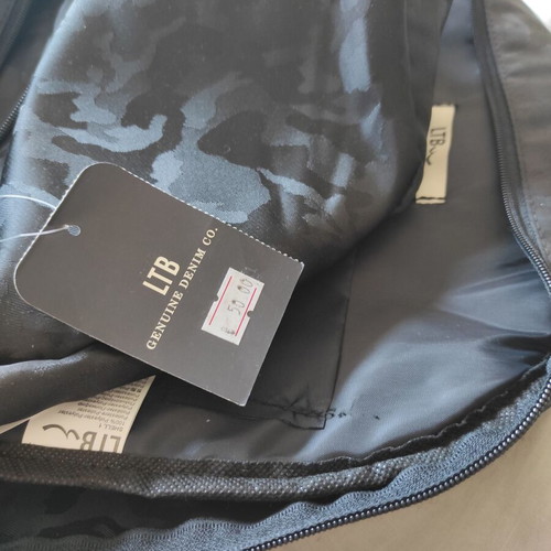 Unisex back bag new, black