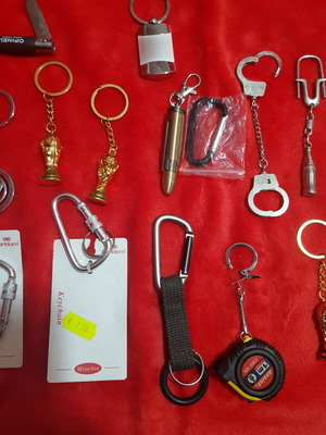 Keychains like new, assorted set