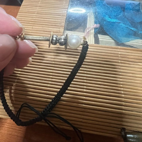 Silver bracelet with pearl like new, black and white