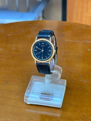 Seiko 5Y31-6030 quartz women's watch vintage used, black dial