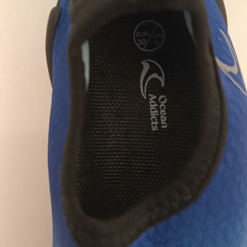 Children's water shoes like new