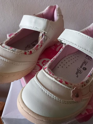 Girls' sandals size 29 new, white and pink
