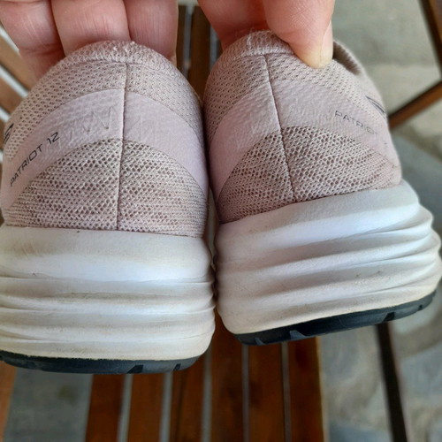 Asics athletic shoes used, size 31, pink
