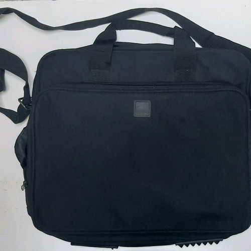 Shoulder bag like new, black laptop carrier