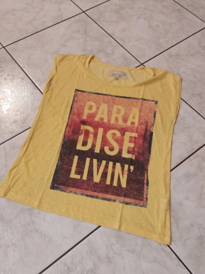 Attrattivo sleeveless top used, size Medium, yellow