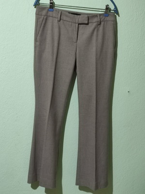 Women's pants compagnia italiana like new, gray