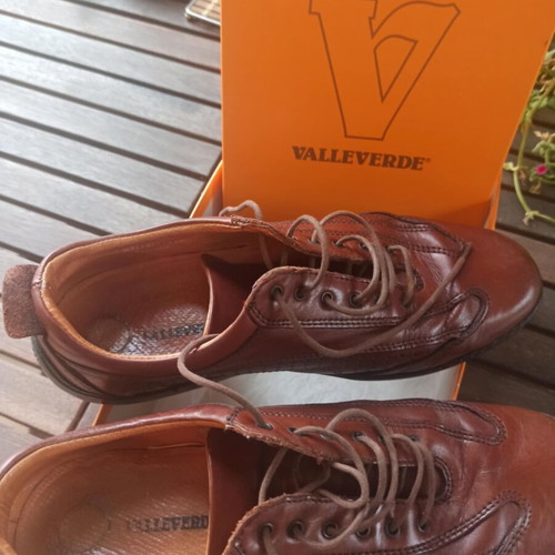 Valleverde men's leather lace-up shoe size 43 like new, brown