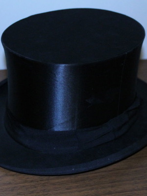 Authentic folding opera top hat used