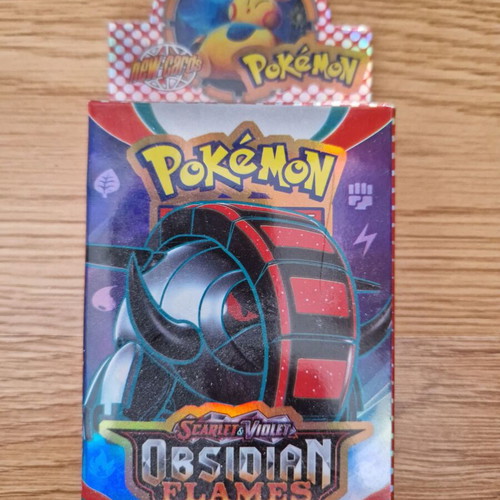Pokémon Obsidian Flames card game like new