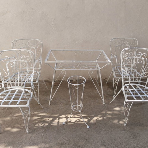Wrought iron garden dining set with table, 4 chairs and flower stand, white