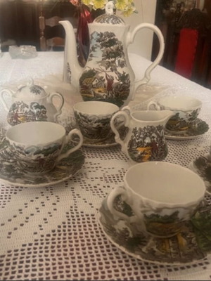 Vintage porcelain tea set 15 pieces like new