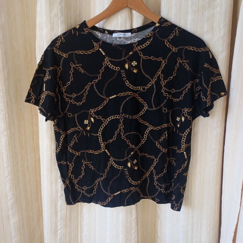 Zara blouse with chain print like new, size S