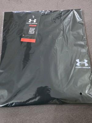 Under Armour κοντομάνικο μπλουζάκι καινούργιο, μεγέθη L, XL, XXL, 3XL, μαύρο