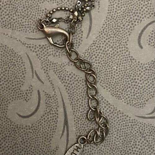 neck jewelry