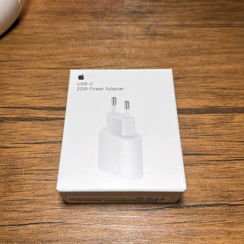Φορτιστής iPhone Apple 20W USB-C καινούργιος