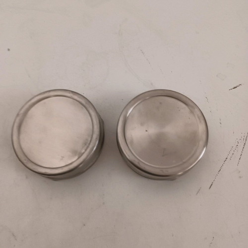 Round Windproof Ashtrays with Lid 95x35mm, like new, set of 2