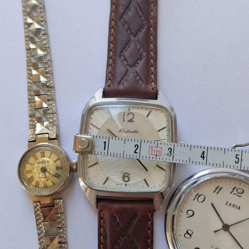 Zaria, Caika, Raketa mechanical watches used, set of three