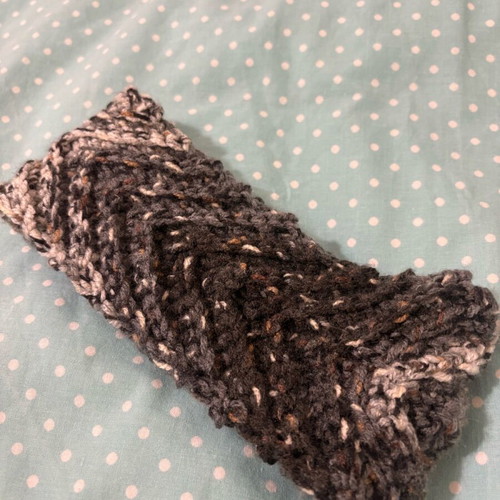 Knitted hairband handmade, like new, white and gray