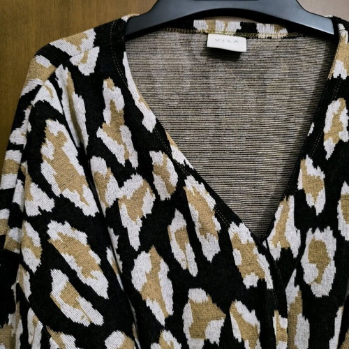 Vila knitted wrap cardigan XL like new, black and beige