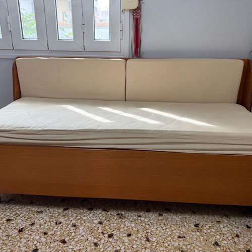 Καναπές μεταχειρισμένος με αποθηκευτικό χώρο ξύλινος 170x70