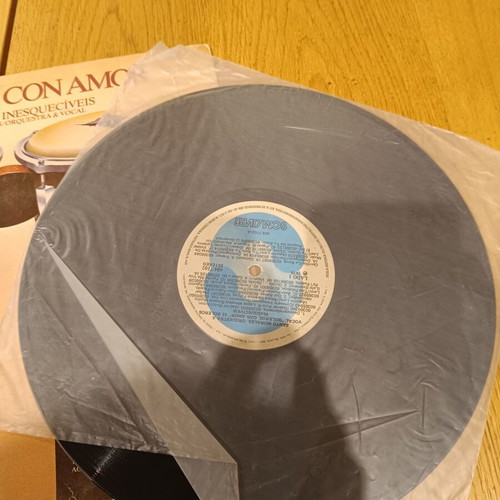 Boleros, Con Amor vinyl record used, Latin genre