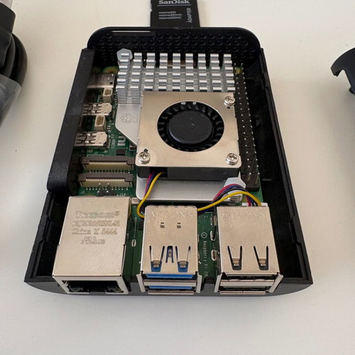 Raspberry Pi 5 8GB kit with 32GB SD card, HDMI cable, power supply, fan cooler, plastic case