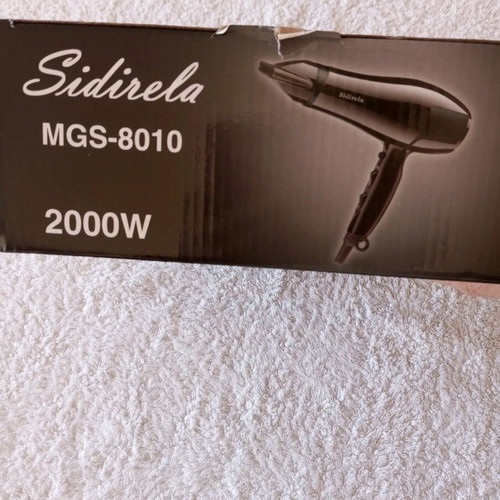 Hair dryer 2000W and accessories new, used hair straightener included