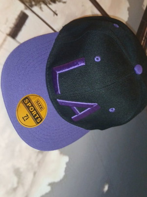 LA cap new, black and purple, size XL