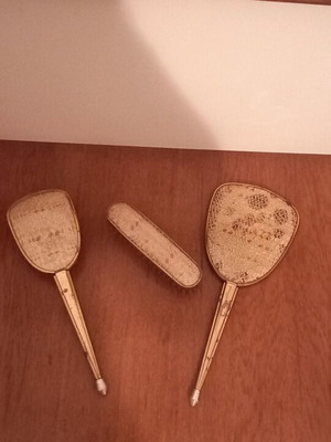 Vintage collectible 3-piece vanity set used from 1960