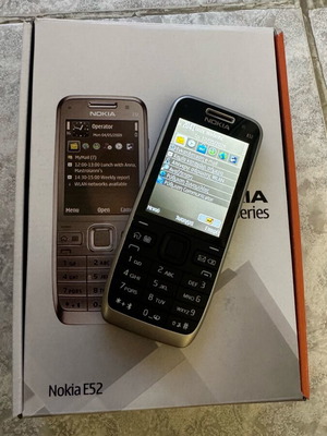 Nokia E52 σαν καινούργιο, με κουτί και αξεσουάρ
